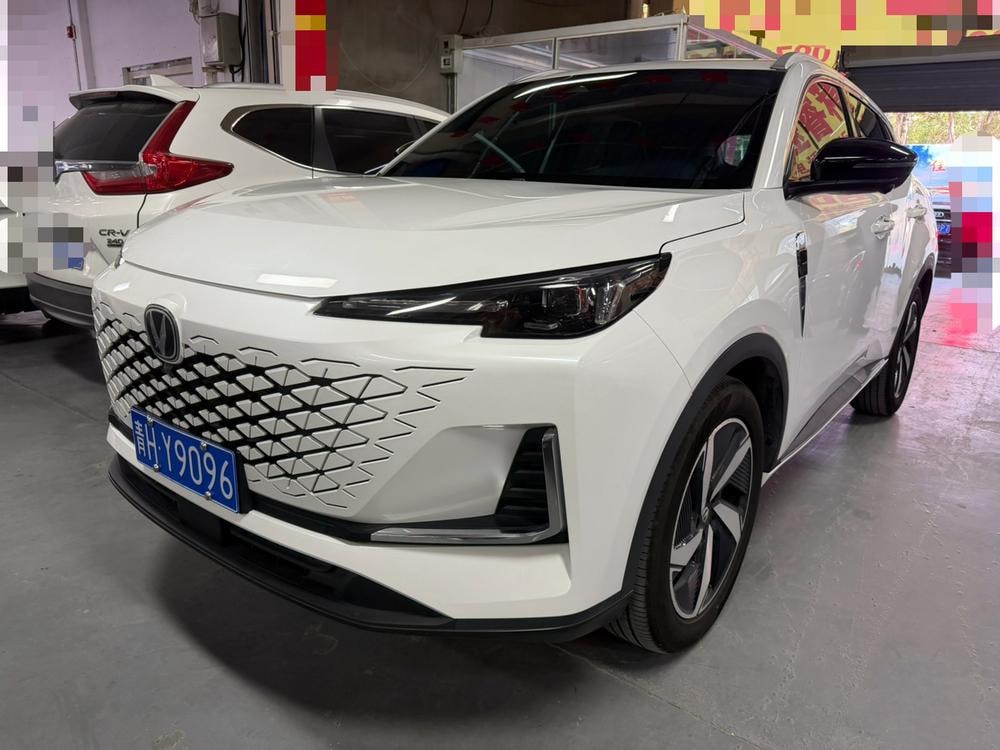 Changan CS55 PLUS 2025 — фото автомобиля 1