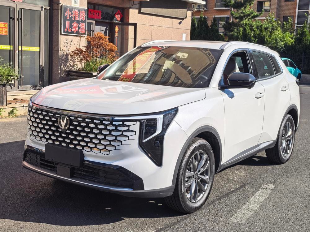 Changan CS55 PLUS 2026 — фото автомобиля 1