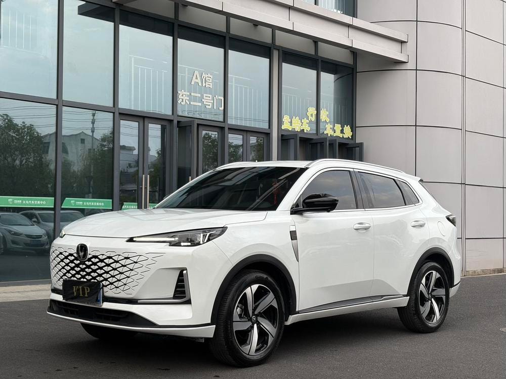Changan CS55 PLUS 2024 — фото автомобиля