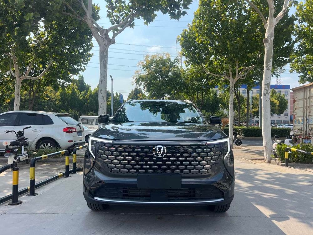 Changan CS55 PLUS PHEV 2026 — фото автомобиля 1