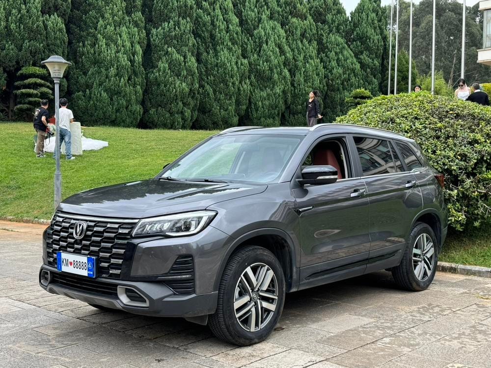 Changan CS75 2024 — фото автомобиля 1