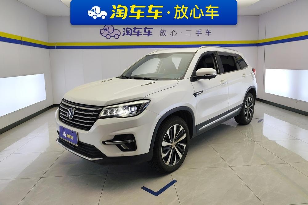 Changan CS75 2018 — фото автомобиля 1