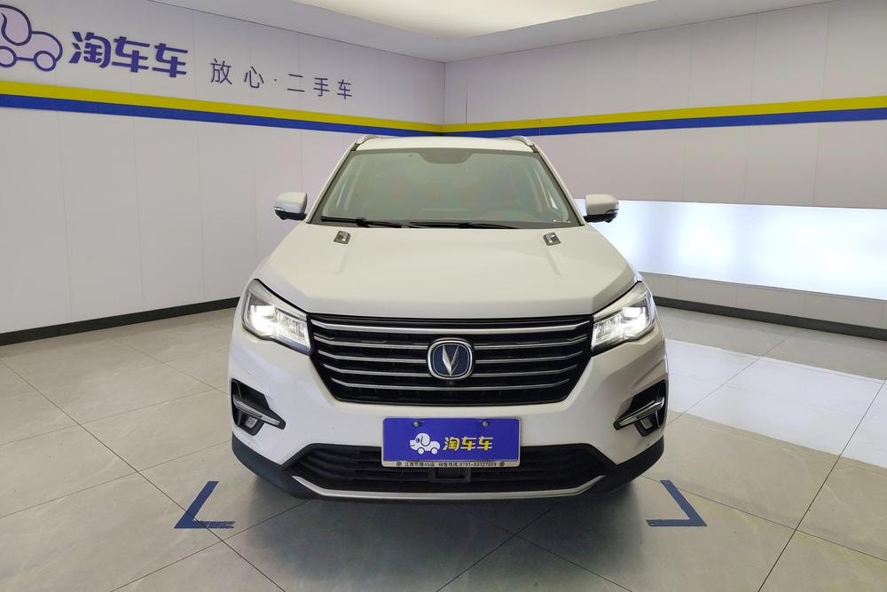 Changan CS75 2018 — фото автомобиля
