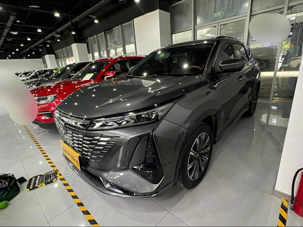 Changan CS75 PLUS 2023 — фото автомобиля 1