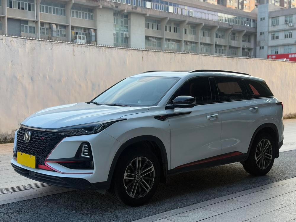 Changan CS75 PLUS 2021 — фото автомобиля 1