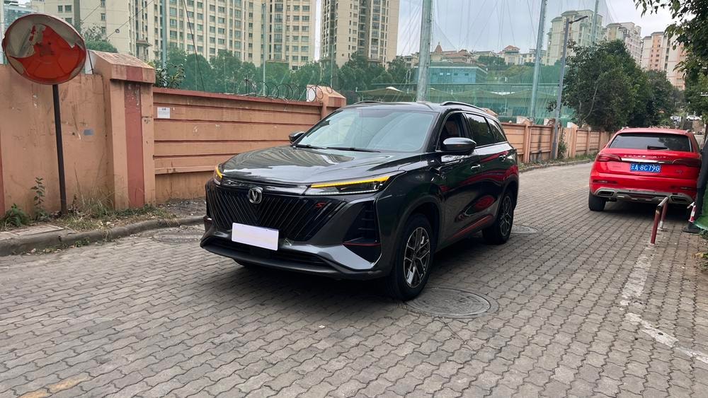 Changan CS75 PLUS 2022 — фото автомобиля