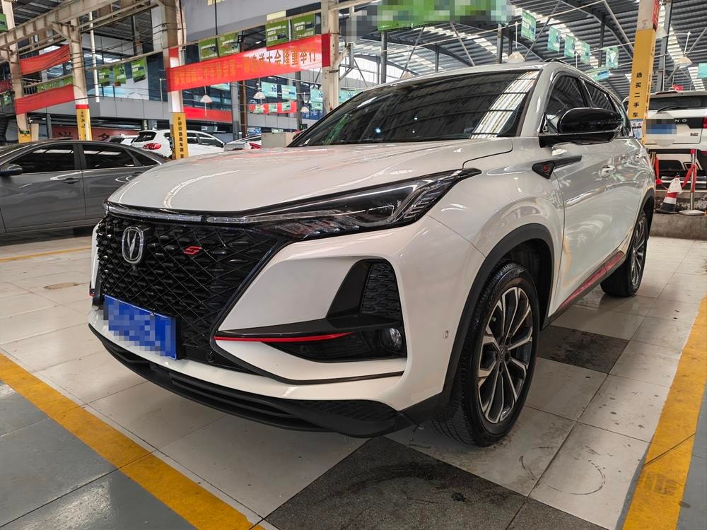 Changan CS75 PLUS 2021 — фото автомобиля 1