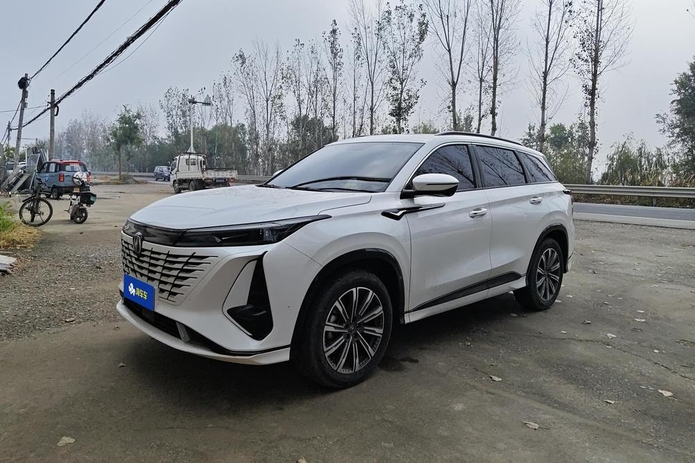 Changan CS75 PLUS 2023 — фото автомобиля