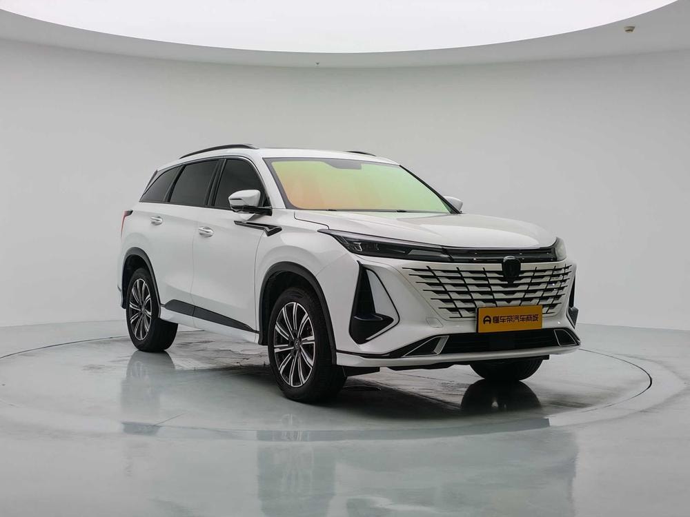 Changan CS75 PLUS 2023 — фото автомобиля