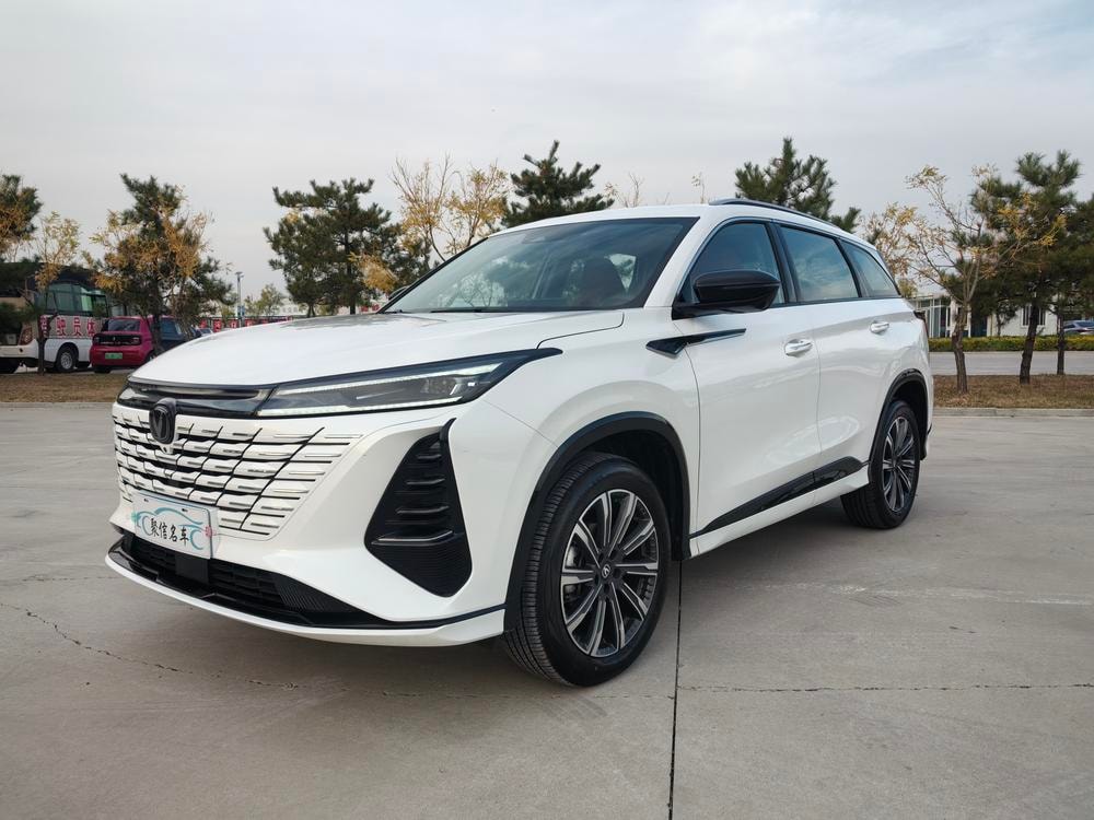 Changan CS75 PLUS 2026 — фото автомобиля