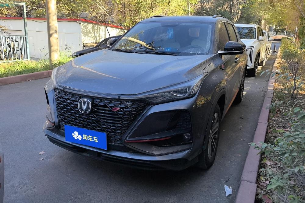 Changan CS75 PLUS 2021 — фото автомобиля