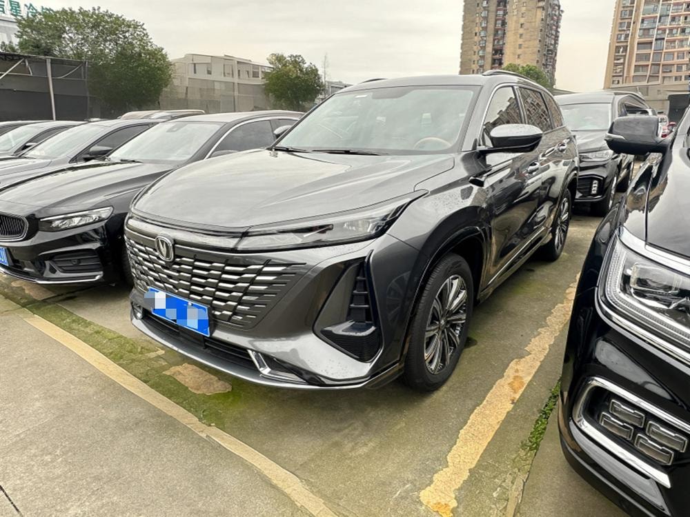 Changan CS75 PLUS 2024 — фото автомобиля
