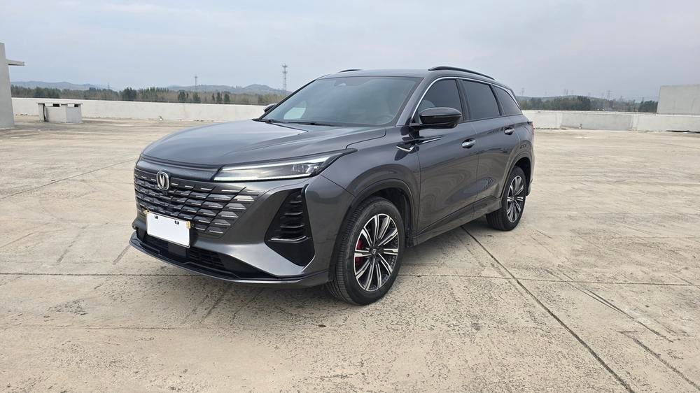 Changan CS75 PLUS 2023 — фото автомобиля