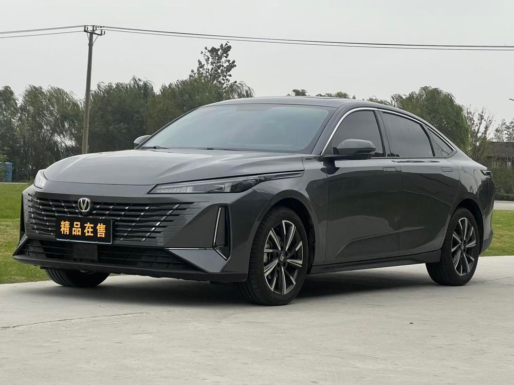 Changan Eado 2025 — фото автомобиля