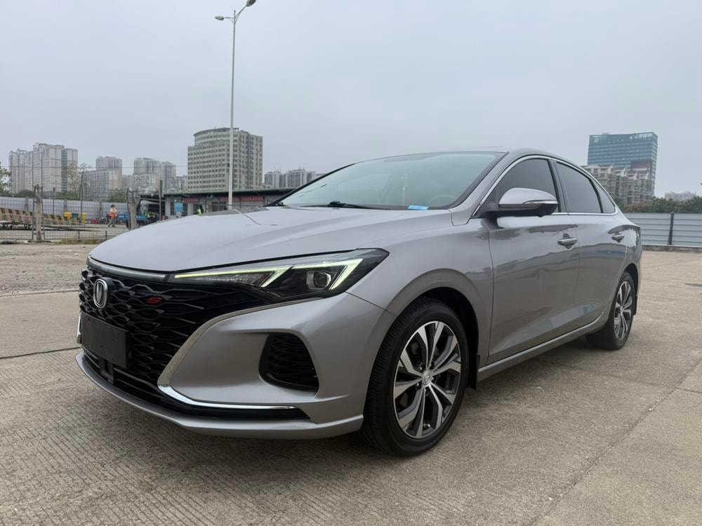 Changan Eado 2021 — фото автомобиля