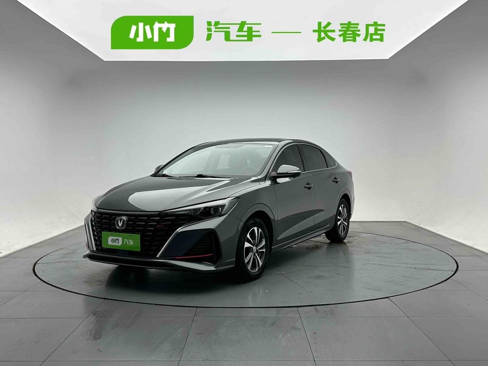 Changan Eado 2023 — фото автомобиля 1