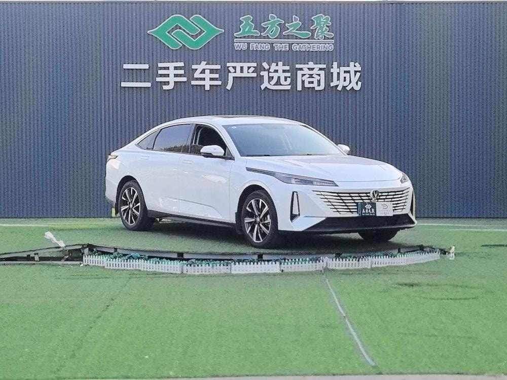 Changan Eado 2024 — фото автомобиля