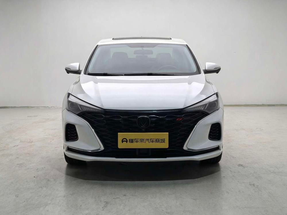 Changan Eado 2021 — фото автомобиля 1