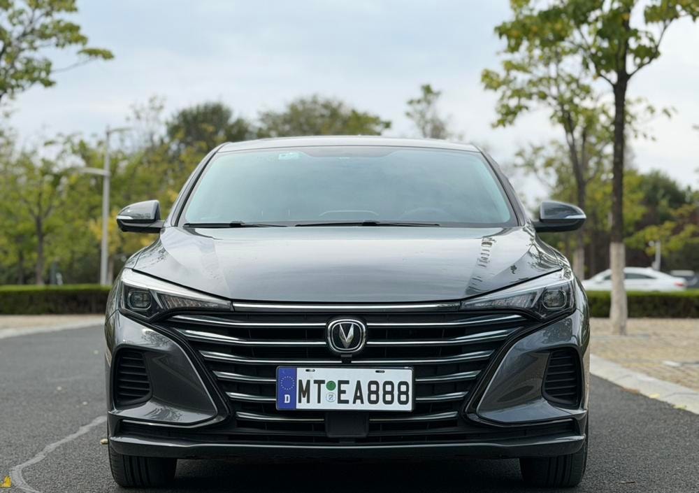 Changan Eado 2022 — фото автомобиля