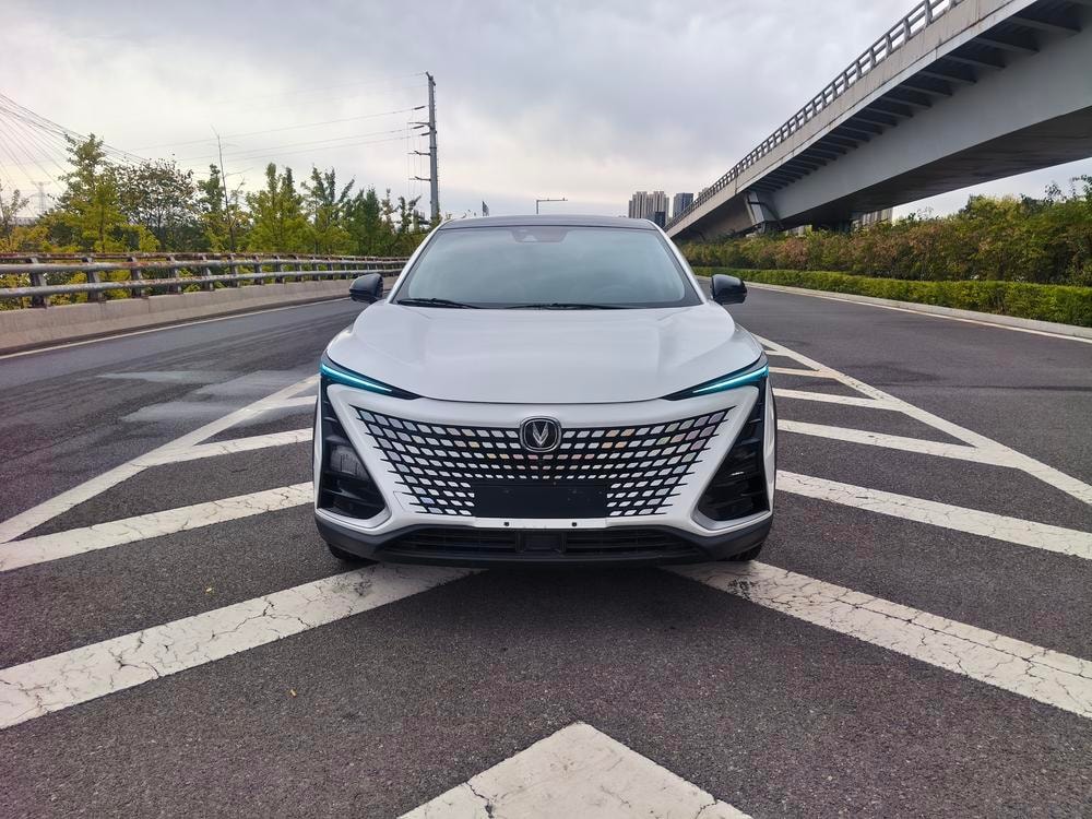 Changan UNI-T 2020 — фото автомобиля