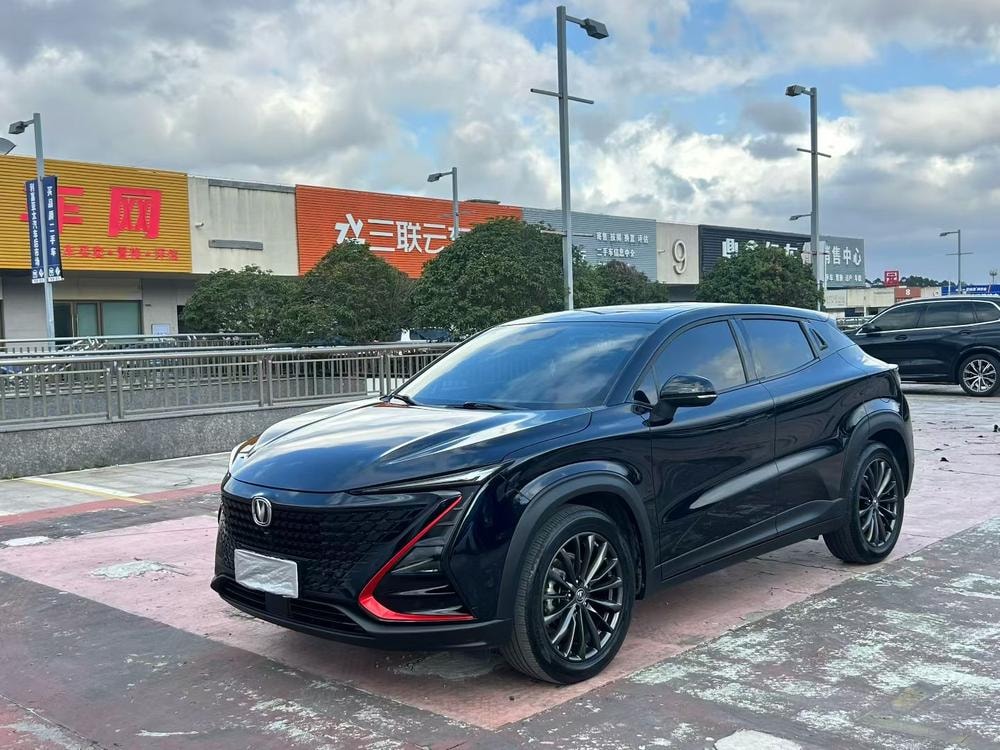Changan UNI-T 2021 — фото автомобиля 1