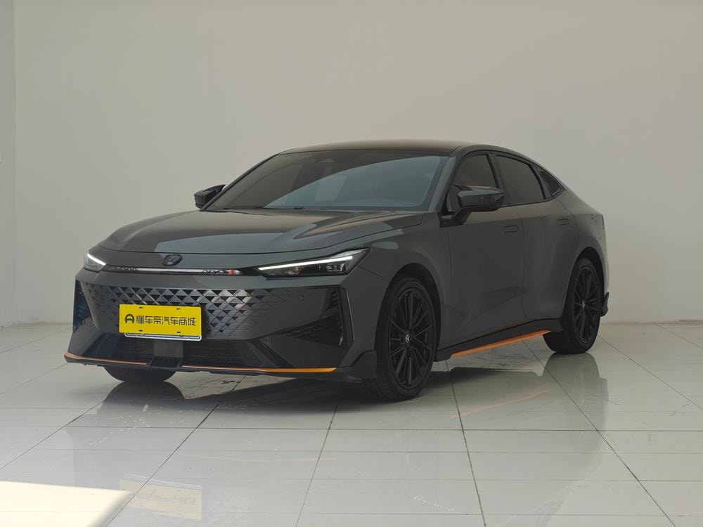 Changan UNI-V 2025 — фото автомобиля 1