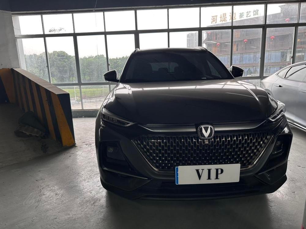 Changan X7 PLUS 2024 — фото автомобиля 1