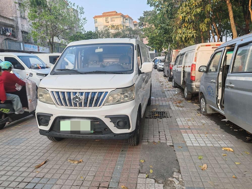 Changan Kaicheng Ruixing EM80 2022 — фото автомобиля 1