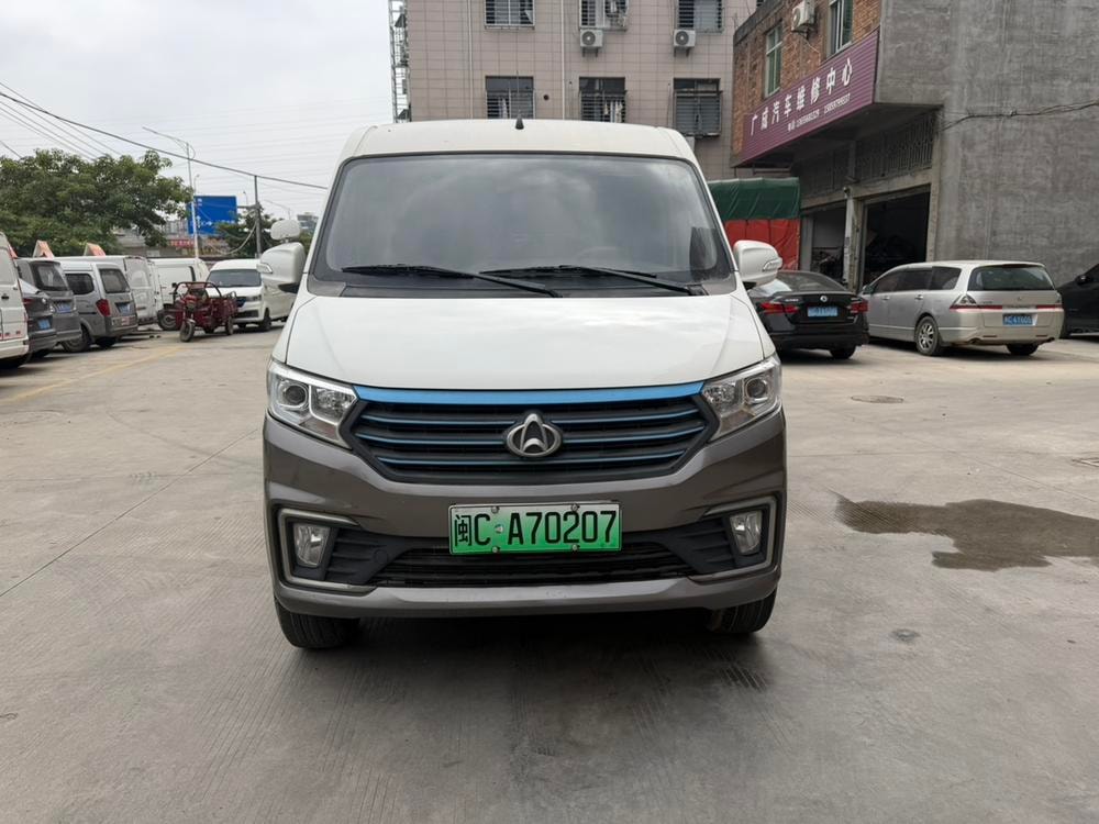 Changan Kuayue Kuayuexing V5 EV 2022 — фото автомобиля