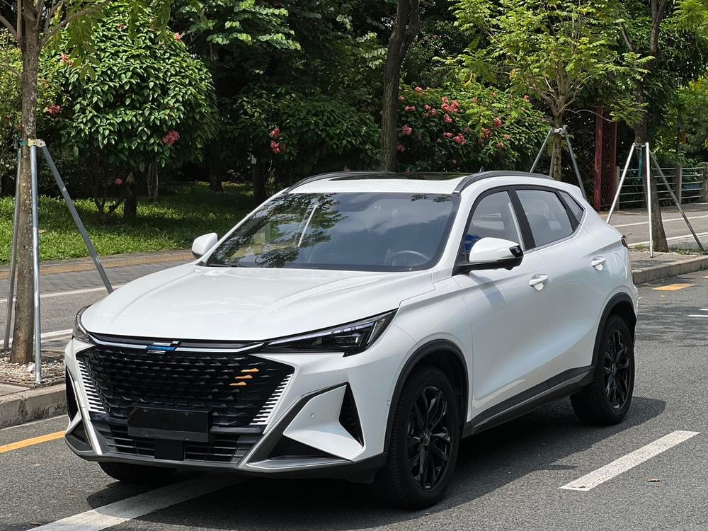 Changan Oshan X5 PLUS 2023 — фото автомобиля 1