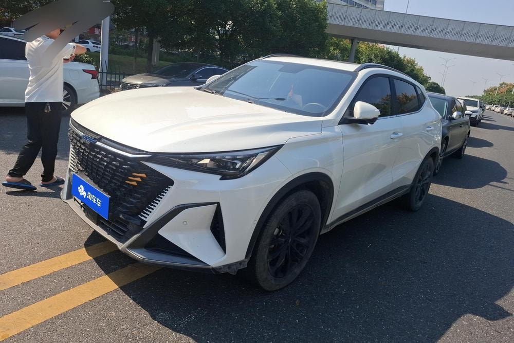 Changan Oshan X5 PLUS 2023 — фото автомобиля 1