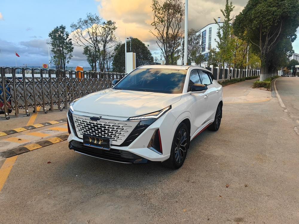 Changan Oshan Z6 2022 — фото автомобиля
