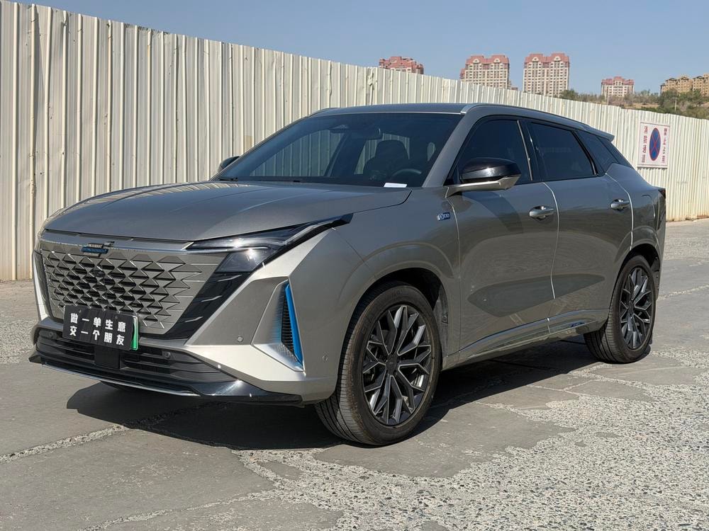 Changan Oshan Z6 iDD 2023 — фото автомобиля 1