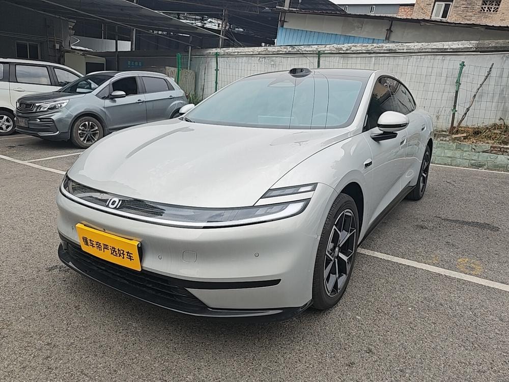 Changan Qiyuan A06 2026 — фото автомобиля