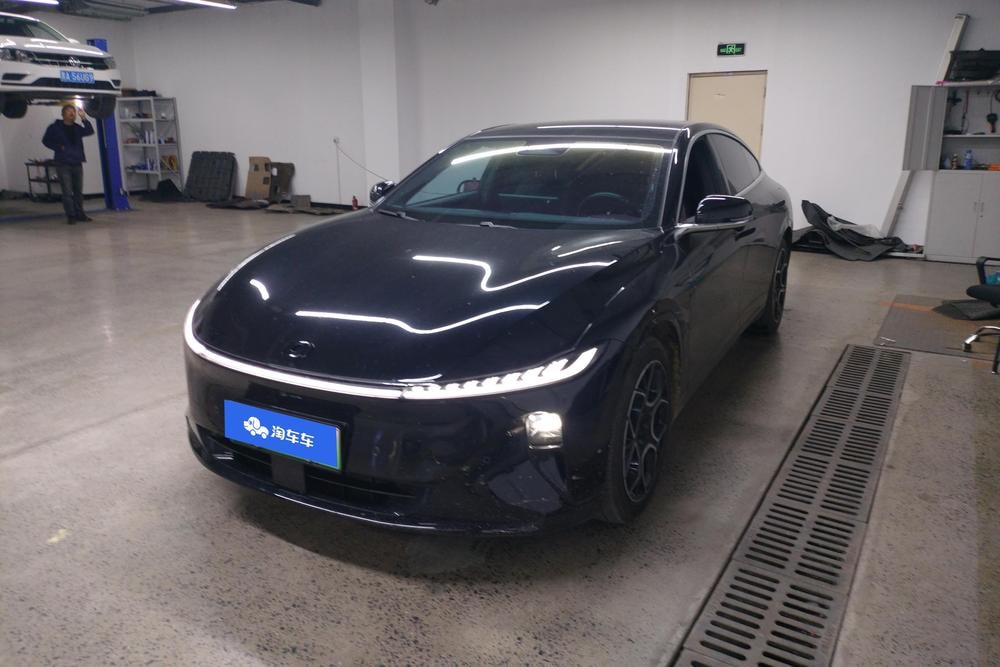Changan Qiyuan A07 2025 — фото автомобиля