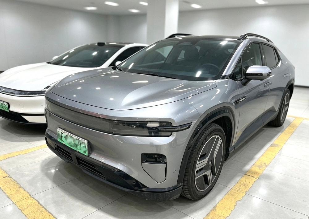 Changan Qiyuan E07 2024 — фото автомобиля 1