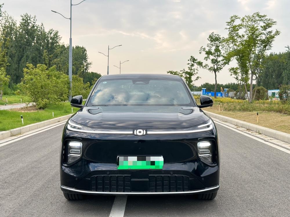 Changan Qiyuan Q07 2025 — фото автомобиля
