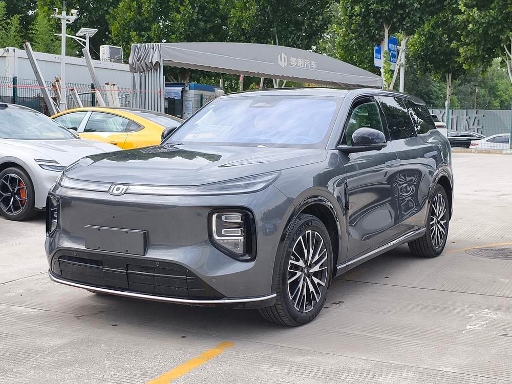 Changan Qiyuan Q07 2025 — фото автомобиля
