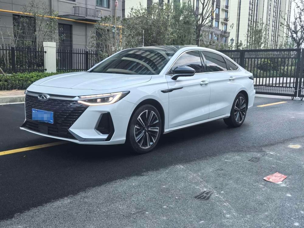 Chery Arrizo 8 2025 — фото автомобиля 1