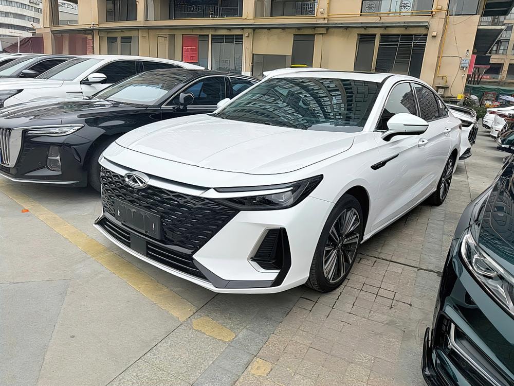 Chery Arrizo 8 2024 — фото автомобиля
