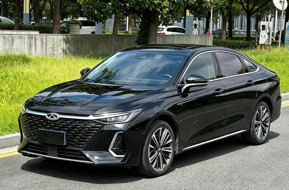 Chery Arrizo 8 2022 — фото автомобиля