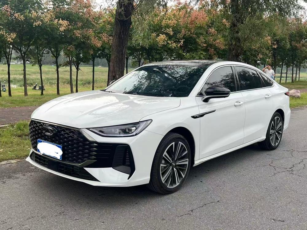 Chery Arrizo 8 PRO 2025 — фото автомобиля 1