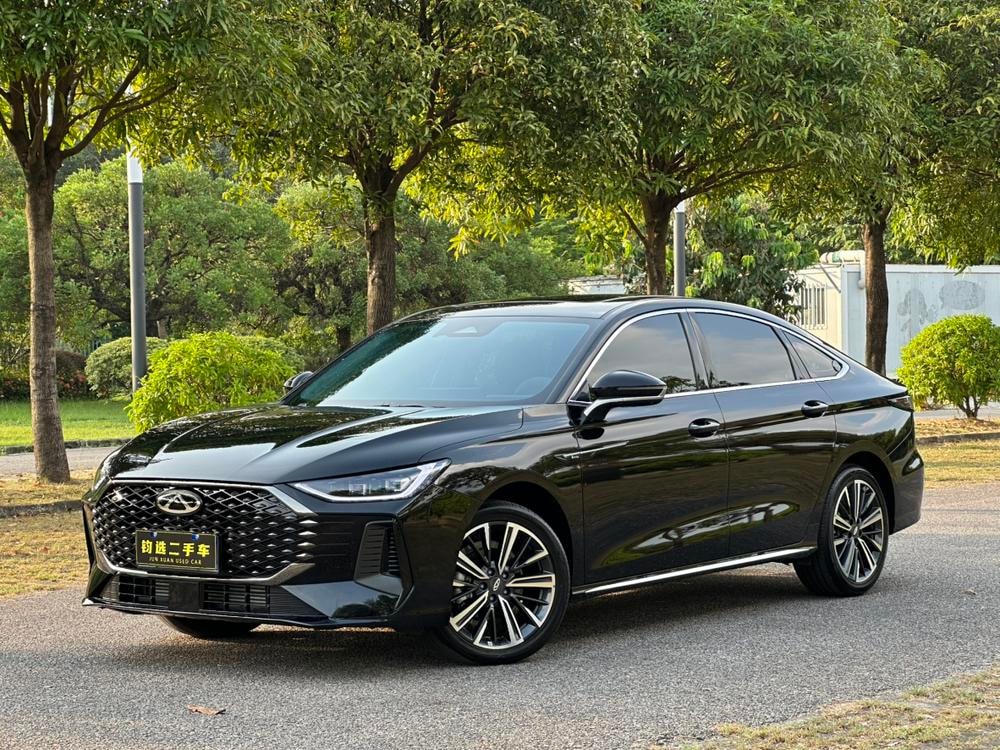 Chery Arrizo 8 PRO 2025 — фото автомобиля