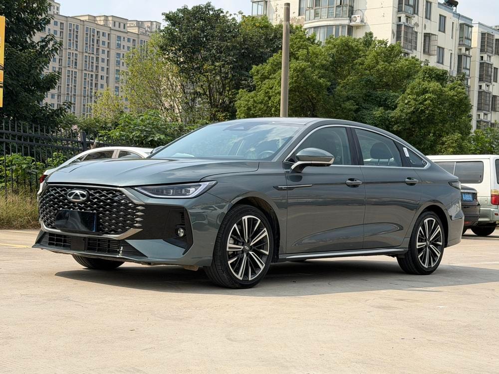 Chery Arrizo 8 PRO 2025 — фото автомобиля