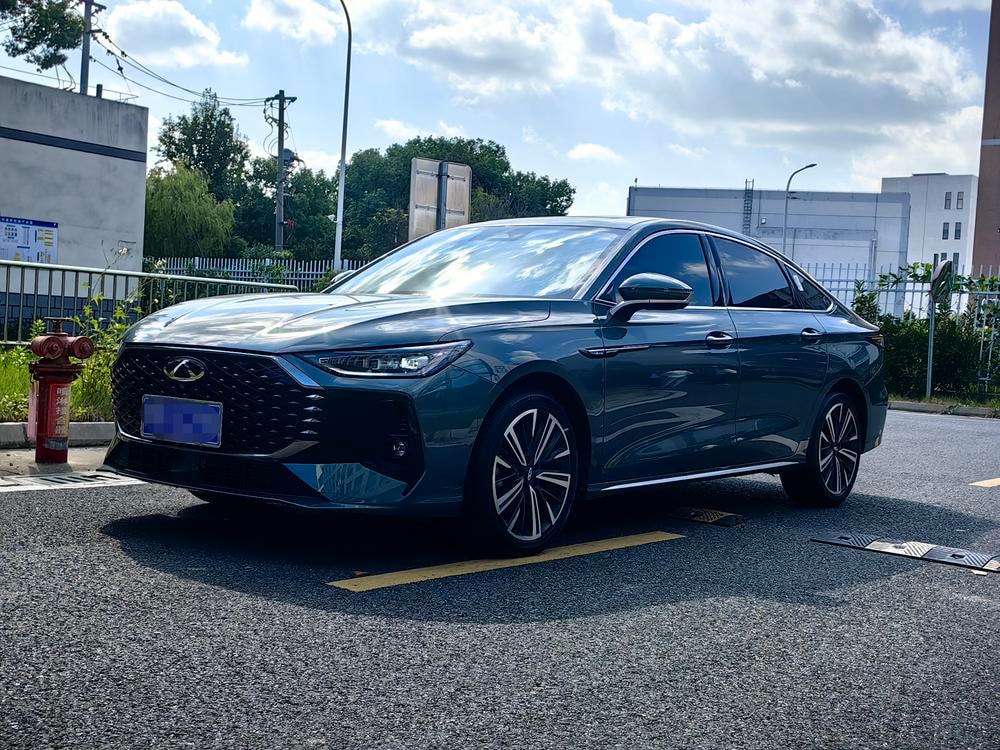 Chery Arrizo 8 PRO 2025 — фото автомобиля