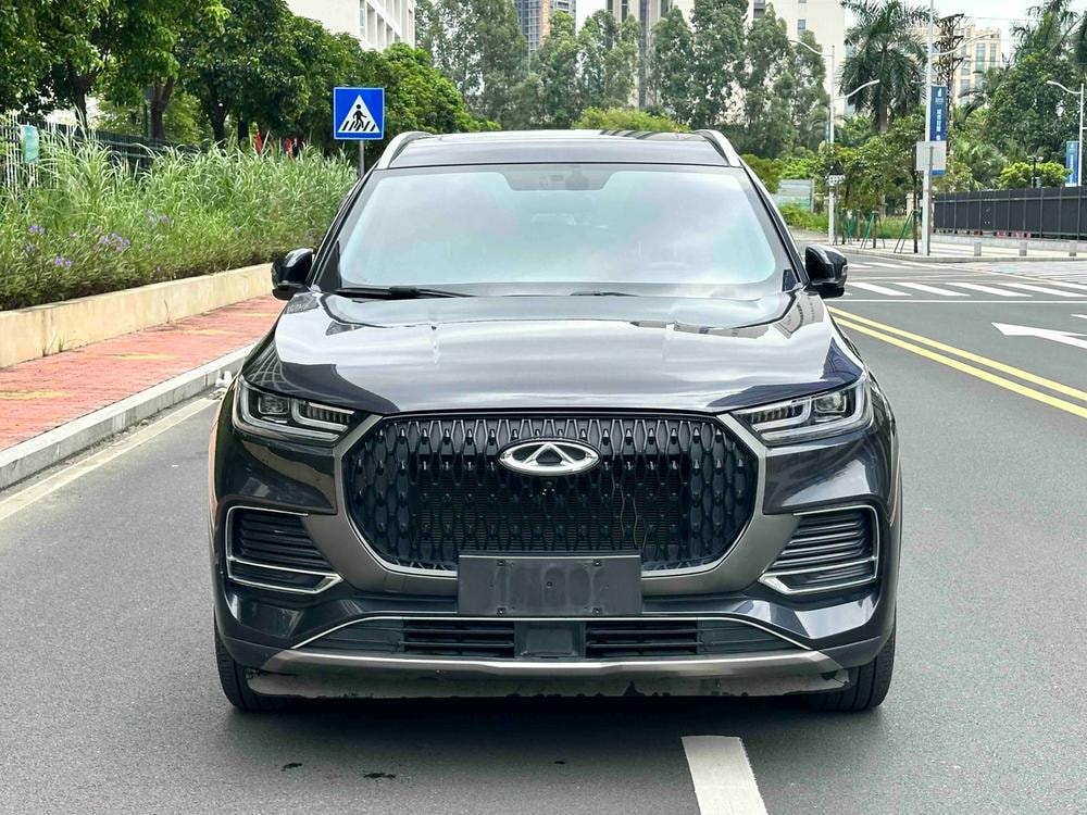 Chery Tiggo 8 2025 — фото автомобиля