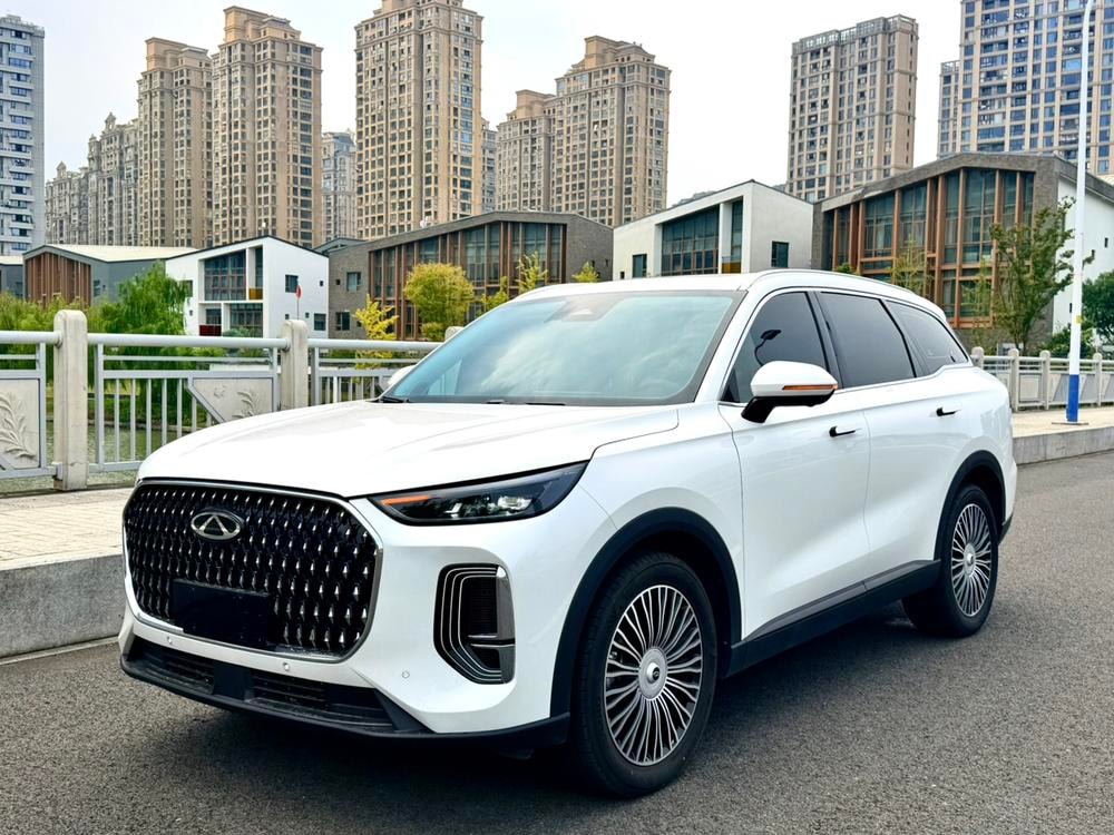 Chery Tiggo 8L 2024 — фото автомобиля