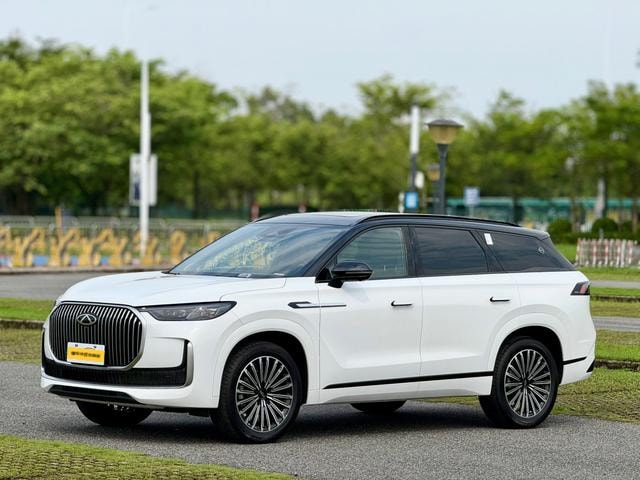 Chery Tiggo 9 2025 — фото автомобиля