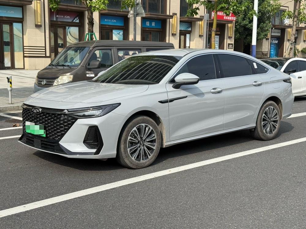 Chery Fengyun Fengyun A8 2025 — фото автомобиля