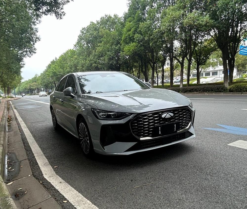 Chery Fengyun Fengyun A8L 2025 — фото автомобиля